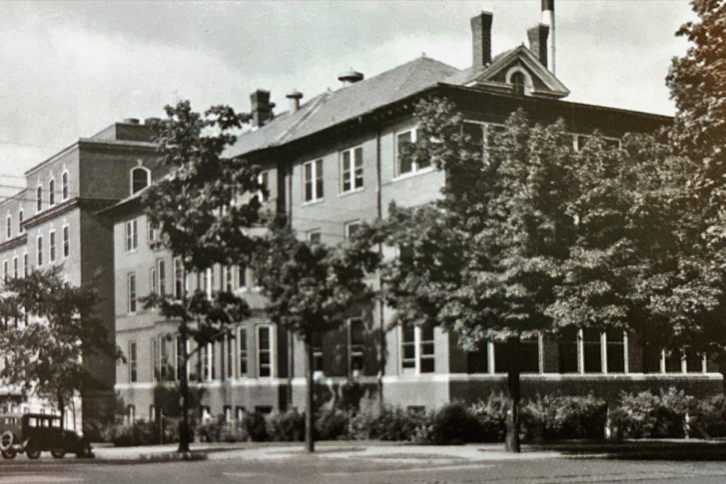 Epworth Hospital in South Bend, circa 1915